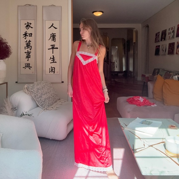 Vintage Red Maxi Dress with White Lace - Picture 3 of 9